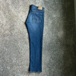 Levi Strauss Slim 33x30 men’s jeans